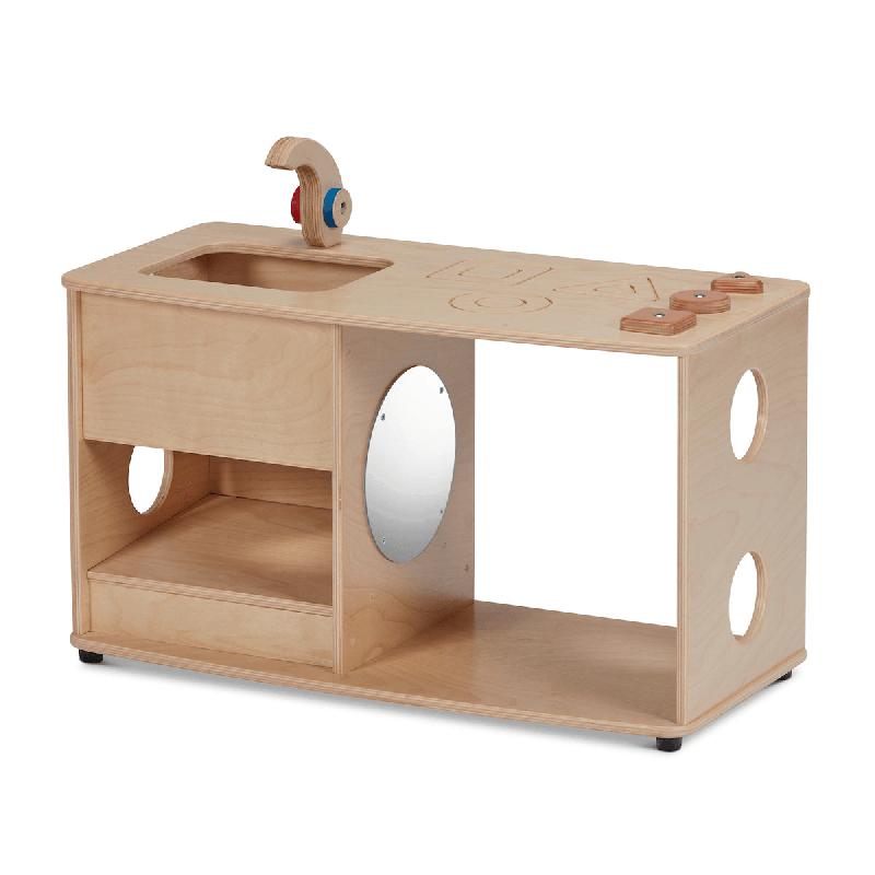 Cuisine d'activités avec robinet en bois