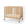 Lit en bois pliable à roulettes - avec matelas 5 cm